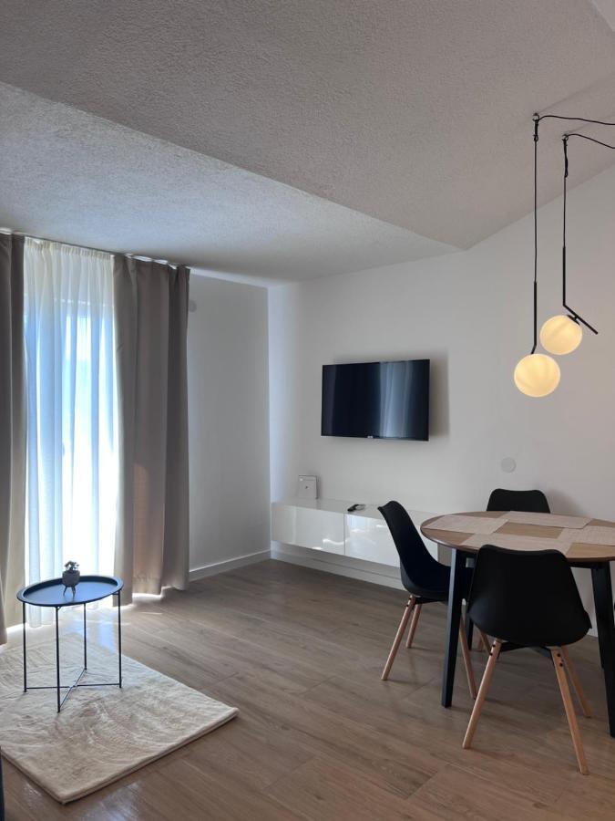 Apartment Nadalina ロゴズニッツァ エクステリア 写真